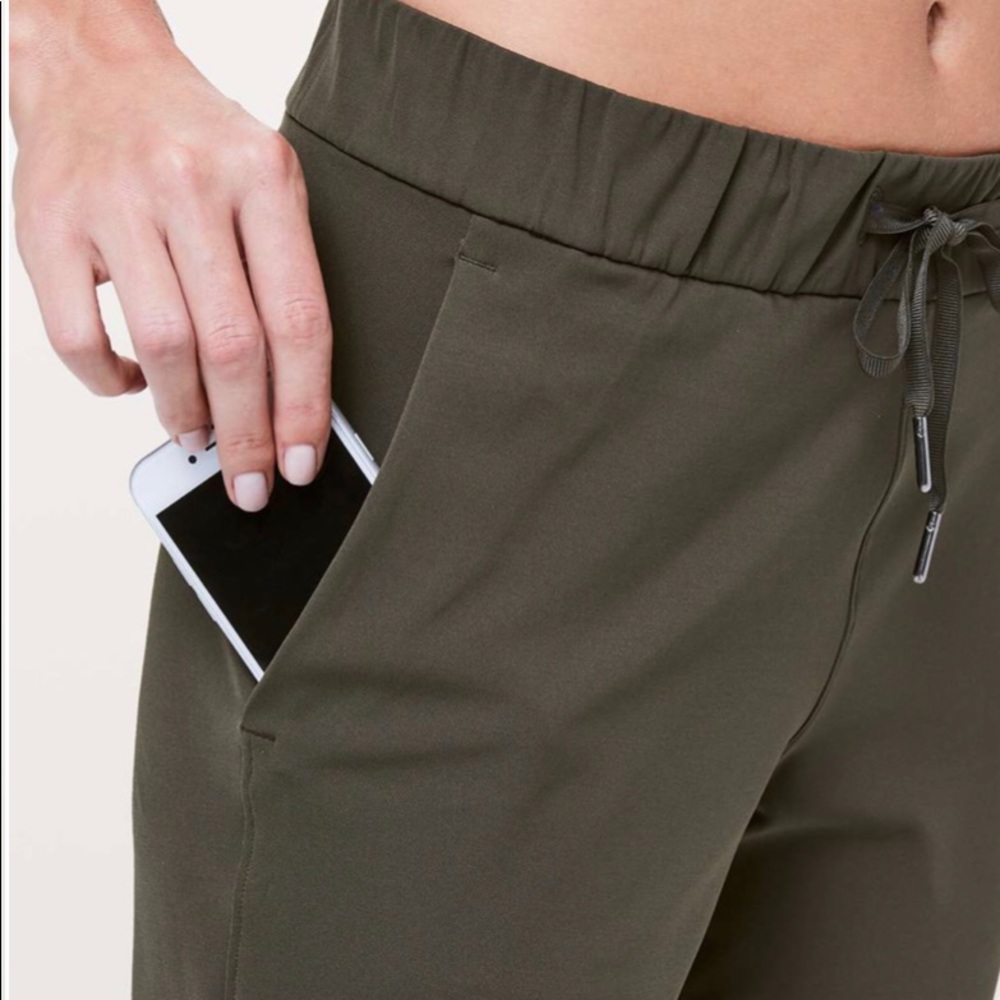 Lululemon | On The Fly cropped pants - Picture 2 of 6